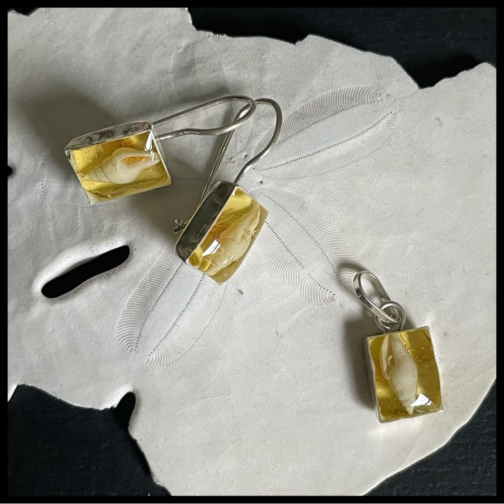{Sterling Silver} Sea Shell Earrings and Necklace Pendant Set